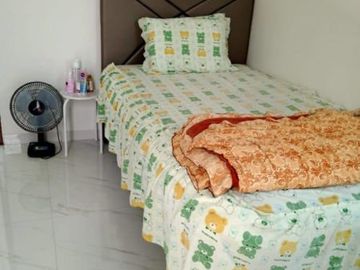Imelda Rumah Second Dekat Mall DTC dan PIntu Tol Sawangan