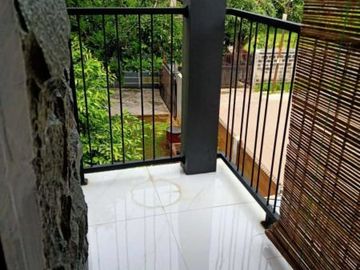 Imelda Rumah Second Dekat Mall DTC dan PIntu Tol Sawangan