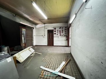 Venta local comercial de 269 mts, sector Franklin, Santiago