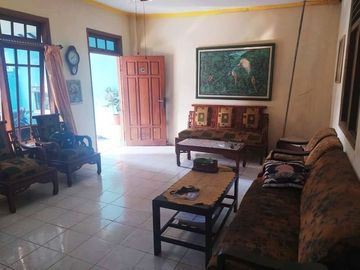 DIJUAL RUMAH BUBUTAN SURABAYA PUSAT