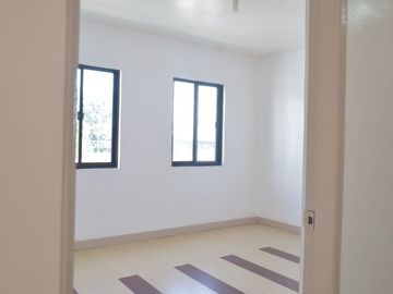 Good Investment 6 Units Apartment for SALE in Angeles City Near University