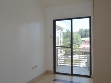 Good Investment 6 Units Apartment for SALE in Angeles City Near University