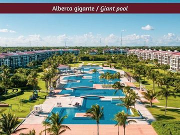 Condominio con jacuzzi privado y al mar, mas de 3,000 m2 de Albercas, campo de G