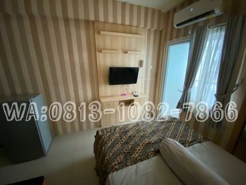 Studio apartemen full furnish green pramuka tahunan free IPL