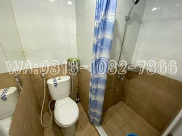 Studio apartemen full furnish green pramuka tahunan free IPL