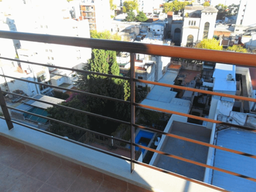 Departamento en Venta en San Cristóbal 2 ambientes 50 m2 + balcón al contrafrente, edificio con amenities, bajas expensas - Av Independencia 2200