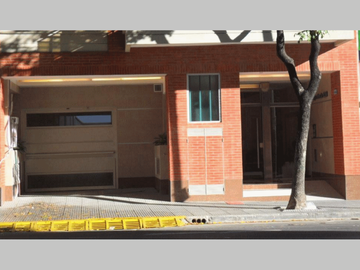 Departamento en Venta en San Cristóbal 2 ambientes 50 m2 + balcón al contrafrente, edificio con amenities, bajas expensas - Av Independencia 2200