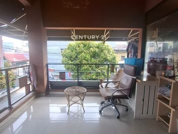 Disewakan Ruko Bekas Dunkin Di Area Pesanggrahan