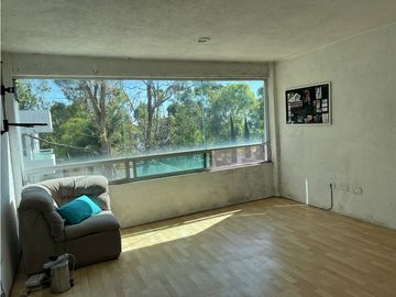 Casa En Venta Con Amplio Jardín en Esquina Villa Satélite La Calera