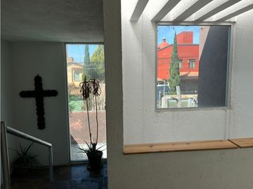 Casa En Venta Con Amplio Jardín en Esquina Villa Satélite La Calera