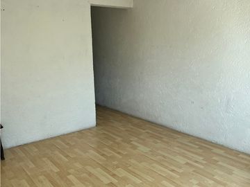 Casa En Venta Con Amplio Jardín en Esquina Villa Satélite La Calera