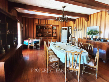 Preciosa Casona histórica frente al lago Panguipulli