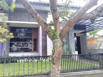 Rumah dijual villa puncak tidar dekat kampus di kota Malang