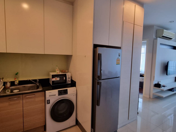 1 Bedroom Condo for sale at Circle Condominium