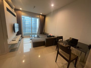1 Bedroom Condo for sale at Circle Condominium