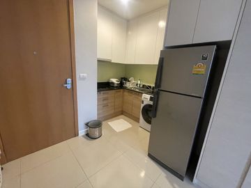 1 Bedroom Condo for sale at Circle Condominium