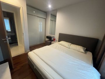 1 Bedroom Condo for sale at Circle Condominium