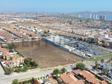 Se vende gran terreno en Peñuelas