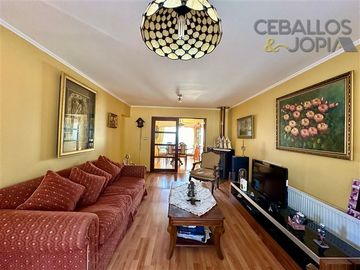 Casa en venta de 4 dorm. en Villa Alemana