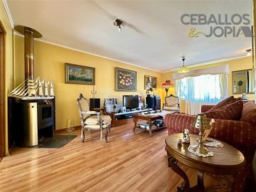 Casa en venta de 4 dorm. en Villa Alemana