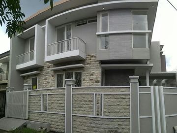 Rumah Modern Minimalis Sutorejo Timur Surabaya