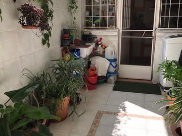 Ph de 4 ambientes con cochera en venta en Olivos