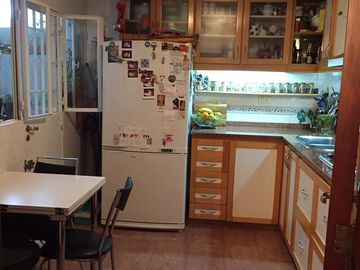 Ph de 4 ambientes con cochera en venta en Olivos