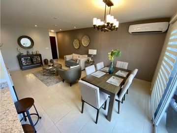 SE VENDE CASA EN TWIN HOMES EN VILLA SUR