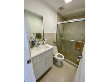 SE VENDE CASA EN TWIN HOMES EN VILLA SUR