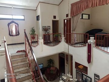 Rumah cluster di Rancabali Pasteur bernuansa villa bersih rapi siap huni,5 menit dari gerbang tol Pasteur