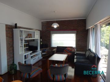 Chalet en venta en Villa Club