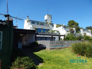 Chalet en venta en Villa Club