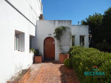Chalet en venta en Villa Club