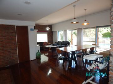 Chalet en venta en Villa Club