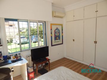 Chalet en venta en Villa Club