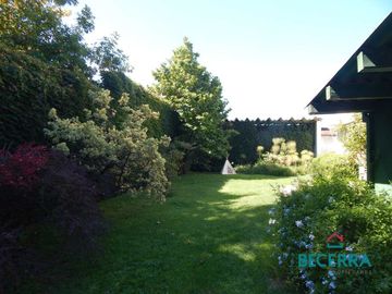 Chalet en venta en Villa Club