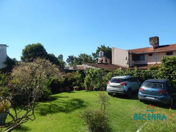 Chalet en venta en Villa Club