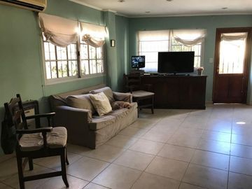Casa en venta en Lanus Oeste