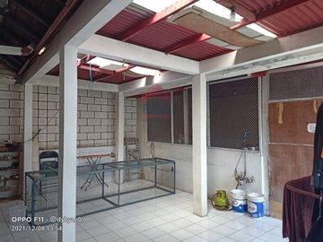 Rumah dengan tanah Luas jln Bukit Raya Ciumbuleuit
