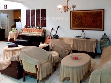 Dijual Rumah Lokasi Strategis Pinggir Jalan Bintaro Sektor 9
