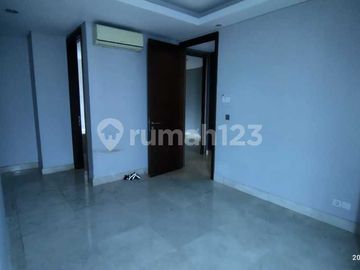 Dijual 3 BR Apartemen The Windsor, Jakarta Barat
