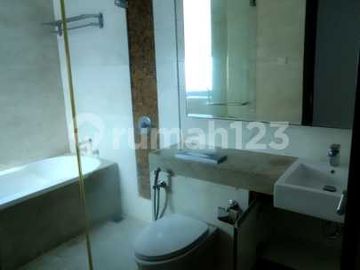 Dijual 3 BR Apartemen The Windsor, Jakarta Barat