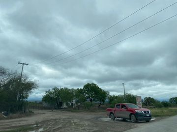 VENTA DE QUINTA CAMPESTRE, SALINAS VICTORIA, NL