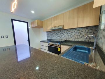 CASA EN VENTA ATRÁS DE PLAZA SAN DIEGO PUEBLA