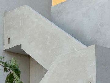 Departamento con estudio y dos pisos