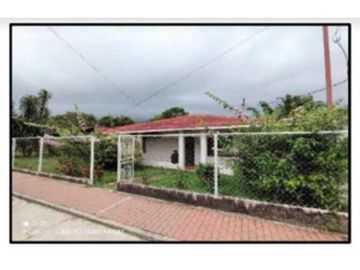 VENDO CASA COMERCIAL EN DOLEGA