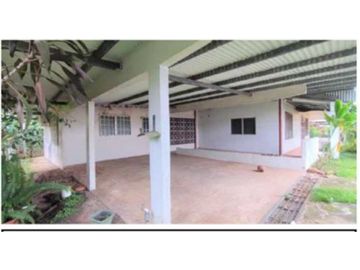 VENDO CASA COMERCIAL EN DOLEGA