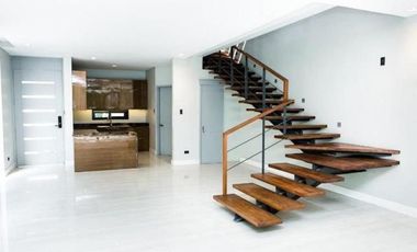 Modern House for Sale in AFPOVAI Village, Taguig
