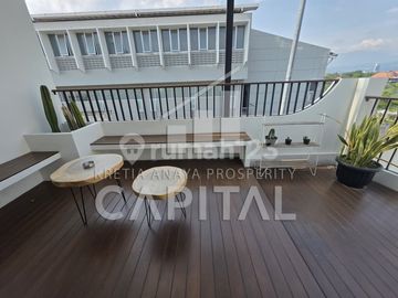 Casa De Jingga Mediteranian Style di Kota Baru Parahyangan dengan view danu & gunung worthed banget jadi pilihanmu