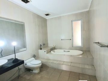 Rumah Mewah Lokasi Elite Lingkungan Aman Di Bintaro Sektor 7 (12)